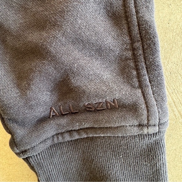 Y2K Adidas Blank Hoodie - Picture 5 of 6